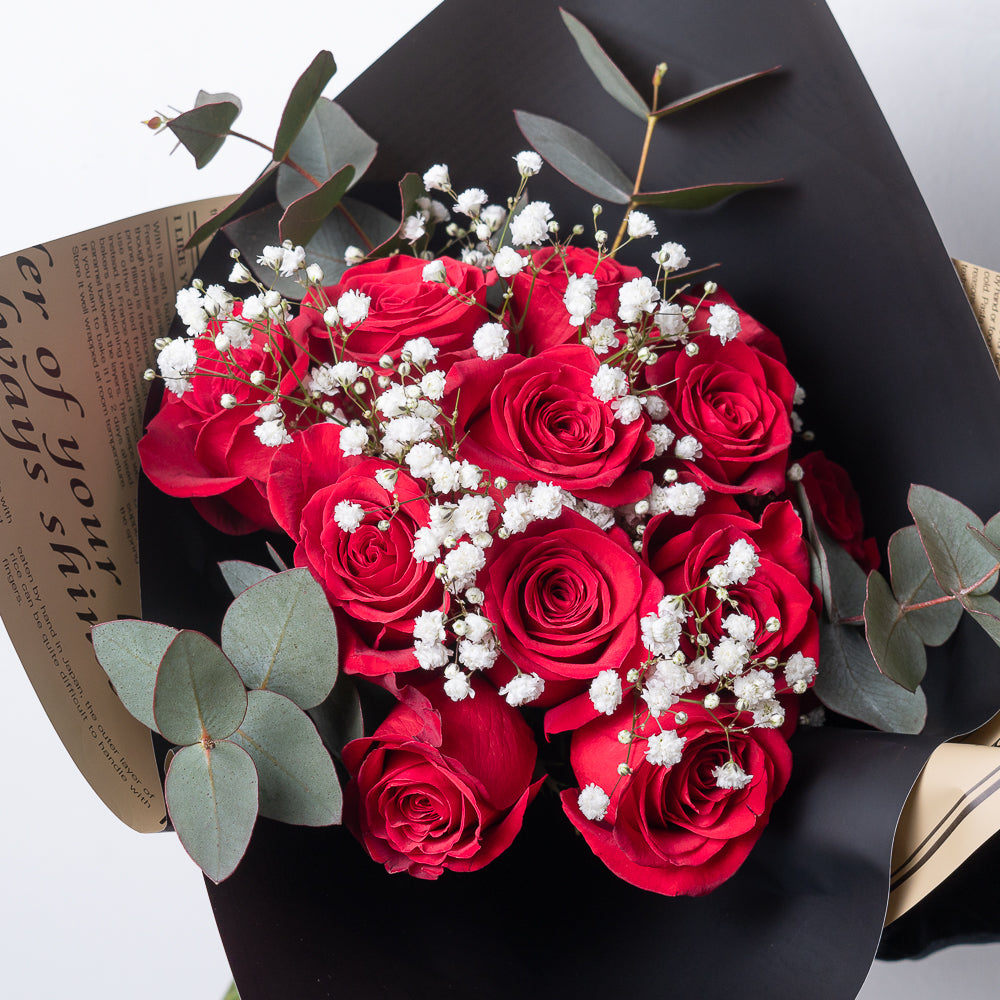 Bouquet de Rosas Rojas Eucalipto